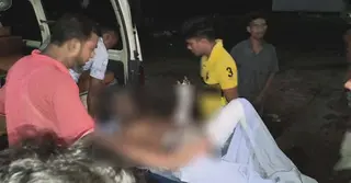 পাবনায় স্কুলছাত্রী রিয়া হত্যার জেরে আসামির বাড়িতে আগুন, দগ্ধ ৭